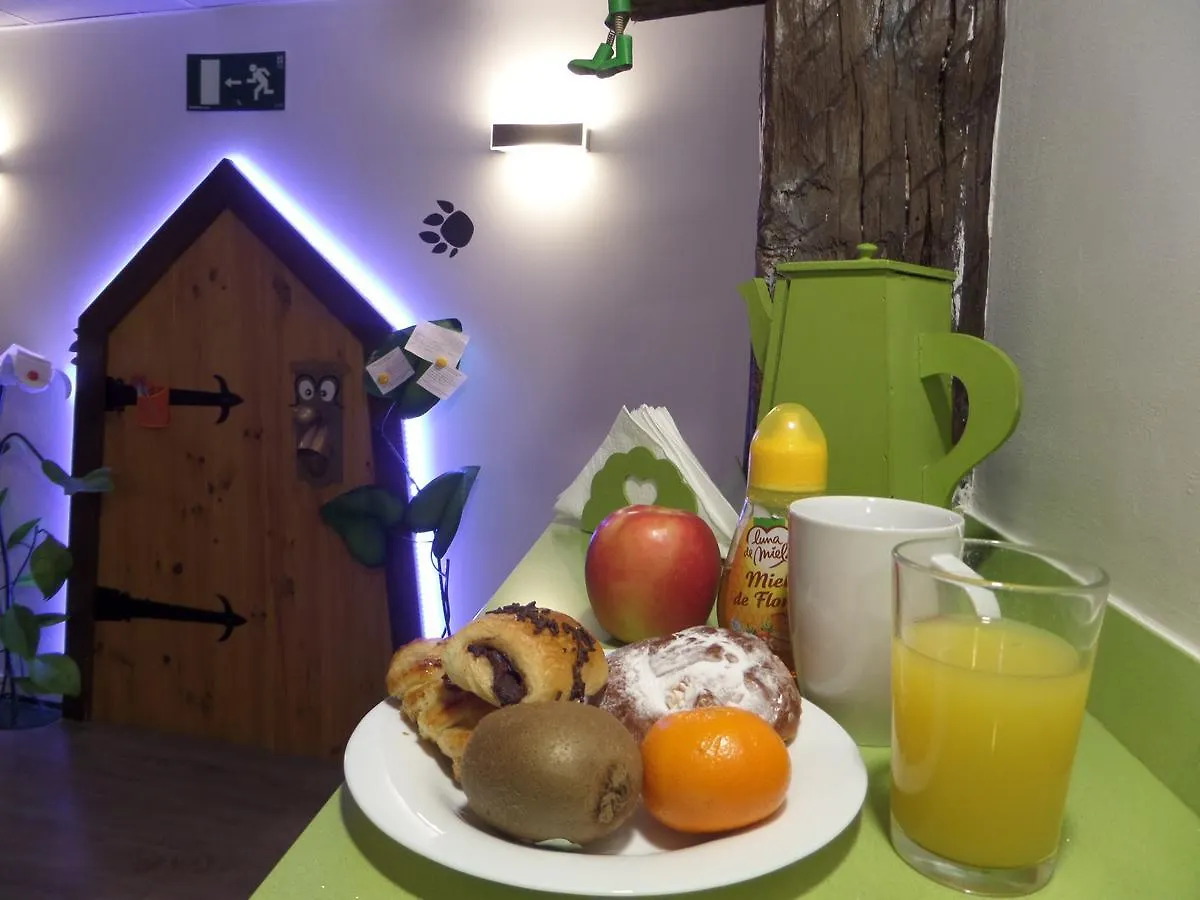 Guest house Pension Aliciazzz Bed And Breakfast Bilbao
