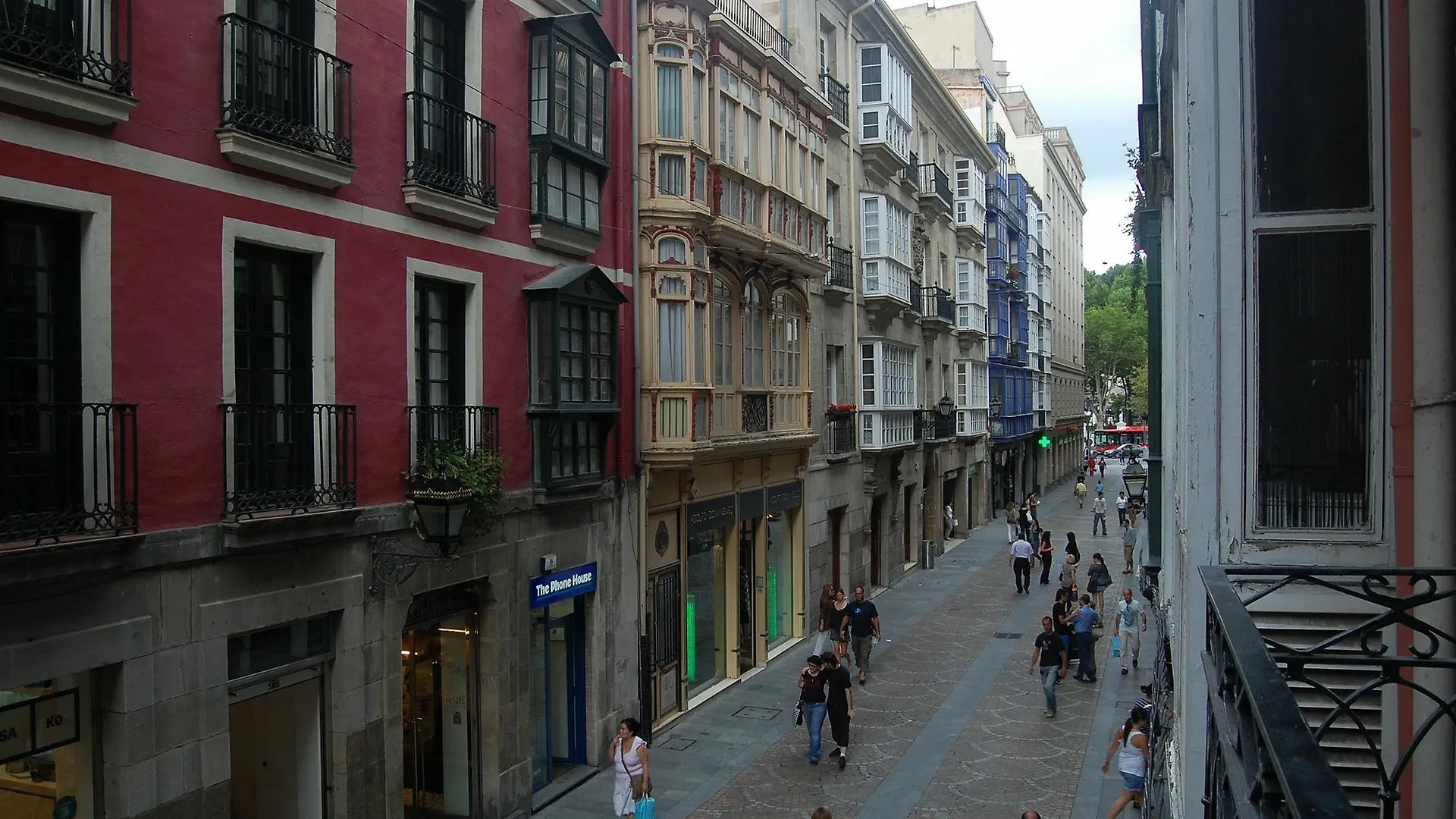 Pension Aliciazzz Bed And Breakfast Bilbao